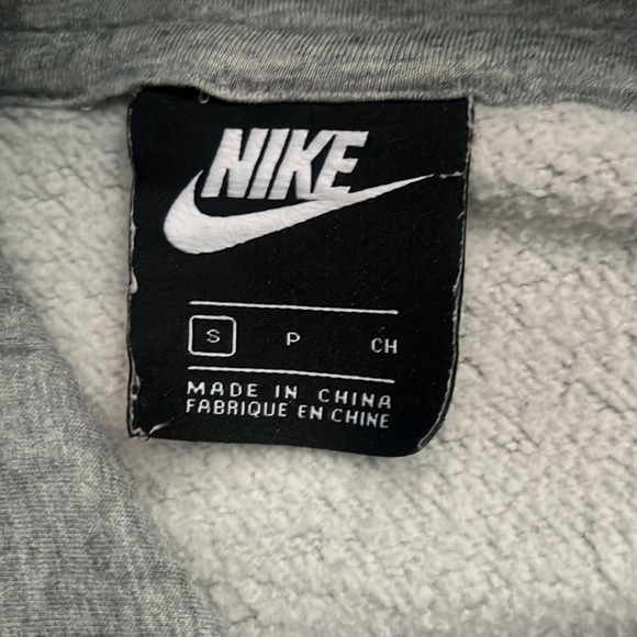Nike sweater, small, grey and white with “Just Do It” down the sleeves - Picture 4 of 5